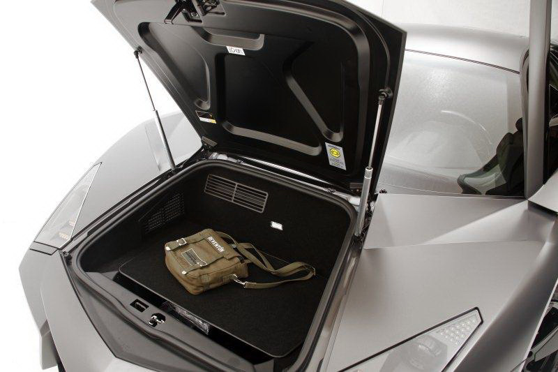 [Lamborghini-Reventon-18.JPG]