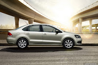 2011-VW-Polo-Sedan-3.JPG