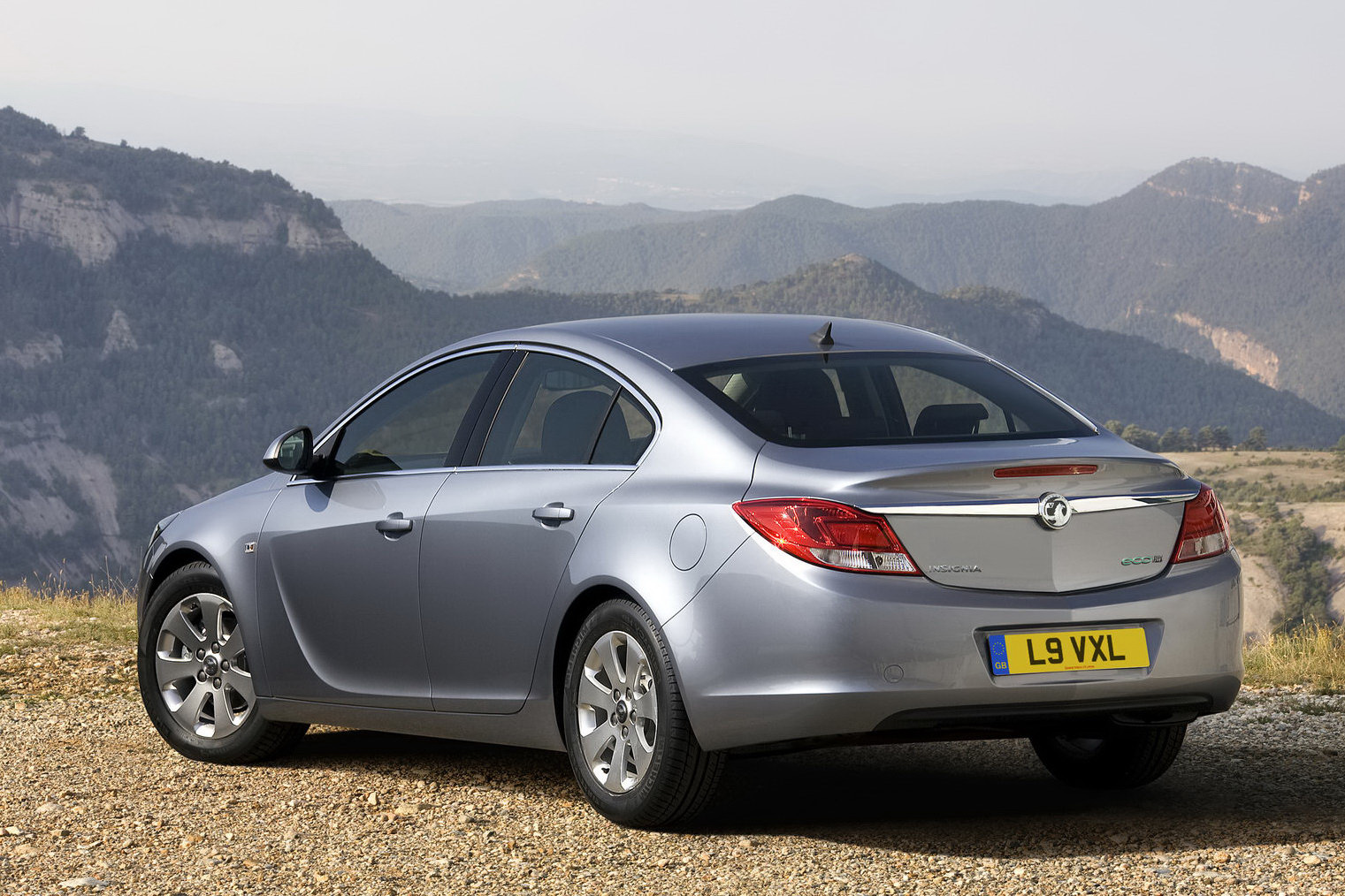 Carscoop Opel / Vauxhall Insignia Range Gains Refined and Cleaner