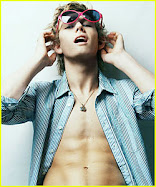 Alex Pettyfer ♥