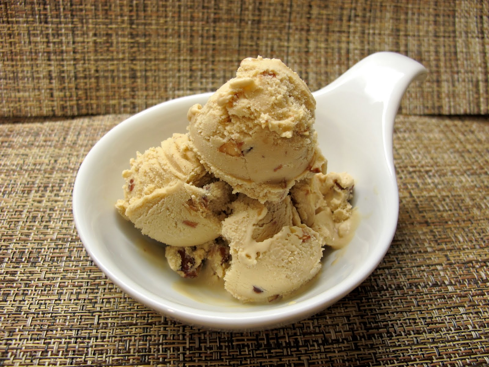 NuM NuM Salted Butter Almond Ice Cream