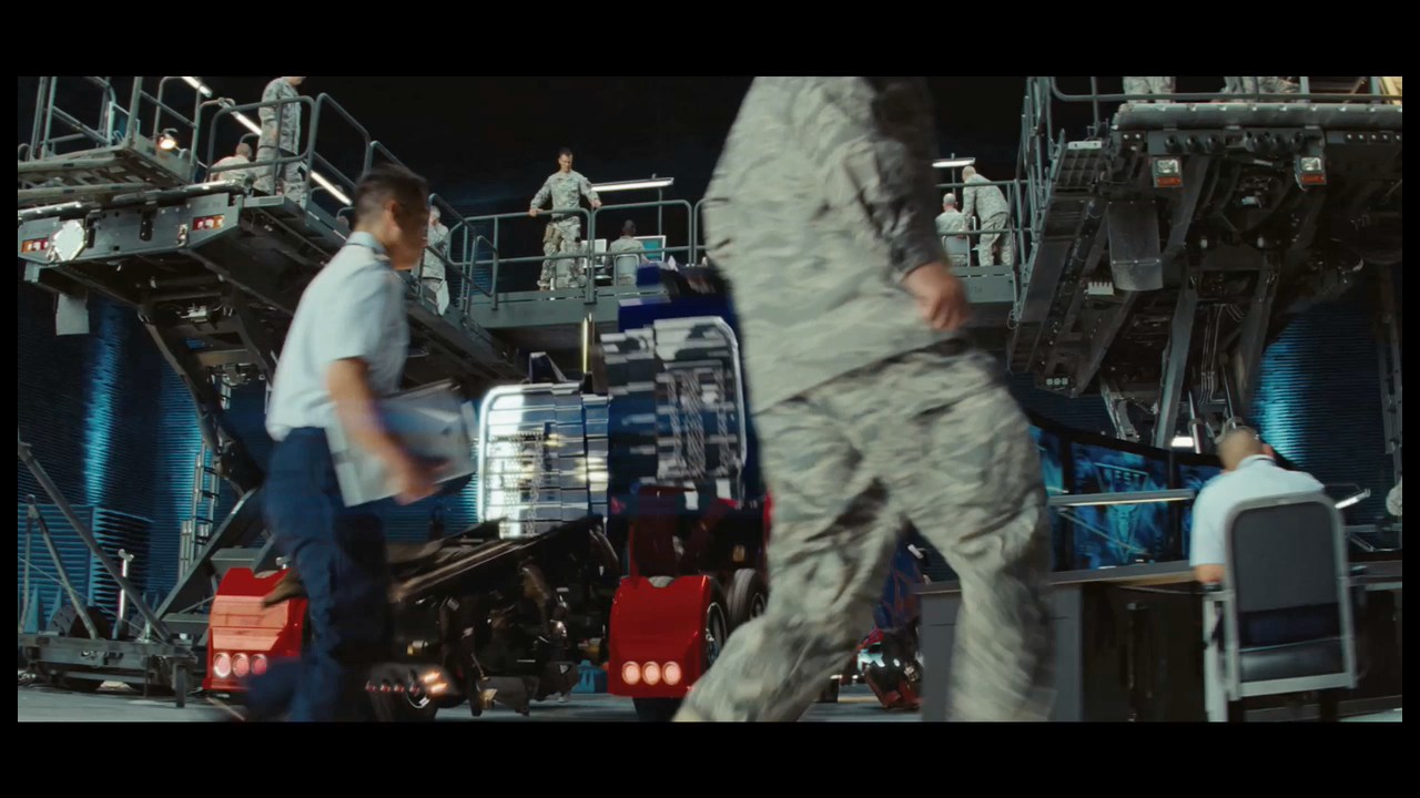 [Optimus02.jpg]