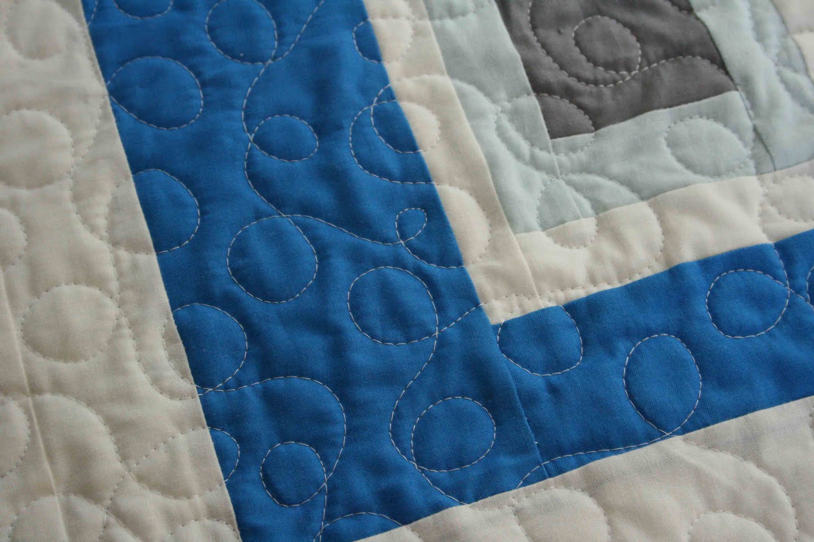 crazy mom quilts: sue likes blue