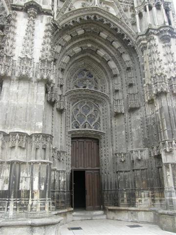 [Tours_France_Cathedral_October-2007+(5)+(Small).JPG]