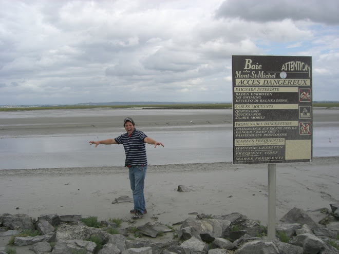 Quicksand helped Mont Saint Michel become impossible to attack. Notice i didnt venture out far.