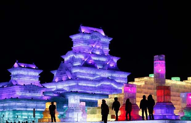 [Harbin_ice+and_snow_festival_01.jpg]