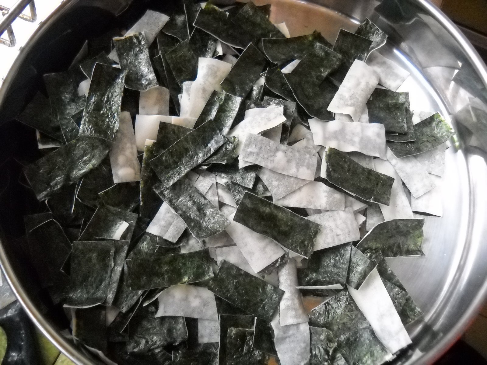 Stories from Around the World Crispy seaweed CNY cookies