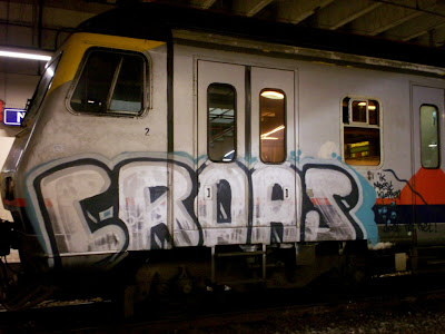 croas graffiti