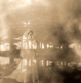 Leyendas de la Region Andina Colombiana; Llorona_5