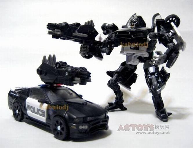 Transformers Live Action Movie Blog (TFLAMB) DOTM Wrecker Video Review