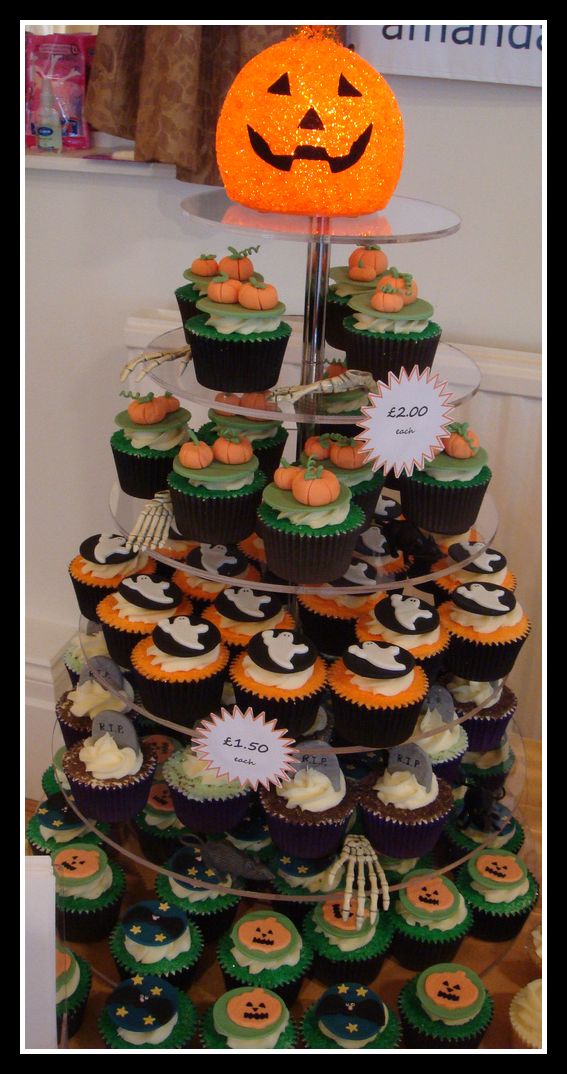 The Clever Little Cupcake Company Busy few weeks, sorry!