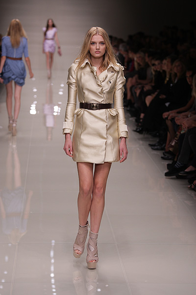 [Burberry1_Spring2010.jpg]