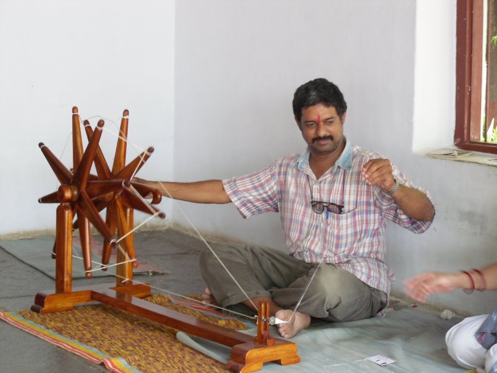 Farm, yeah spinning the charkha