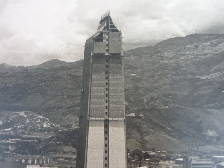 Comienzo Edificio Coltejer