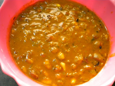Mochai Kottai Kulambu