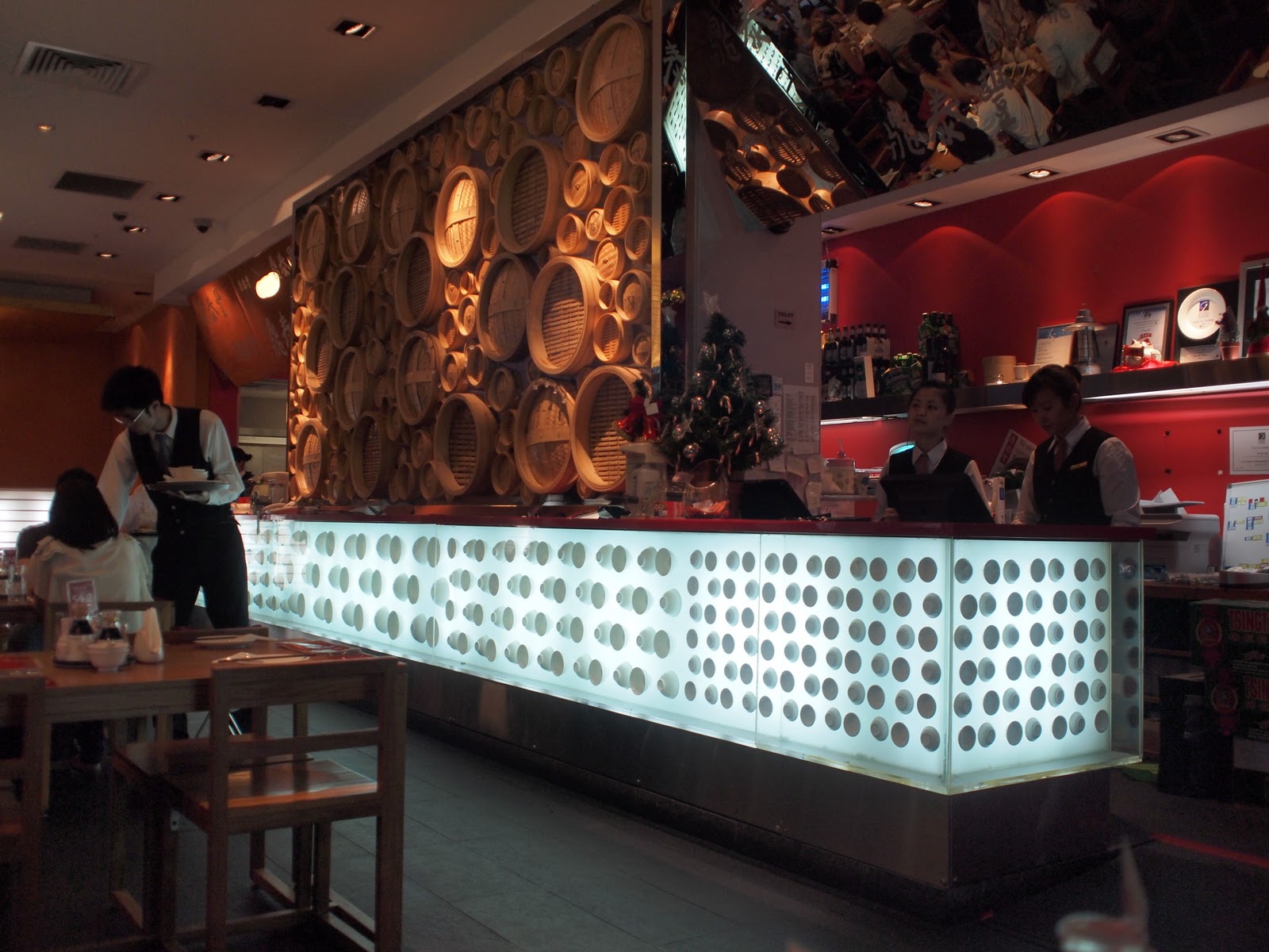 GlobalGoodFood Din Tai Fung "Top 10 gourmet restaurants" by NY Times