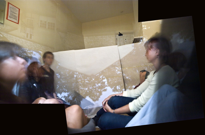 [Pin-Hole+room+with+school+group.jpg]