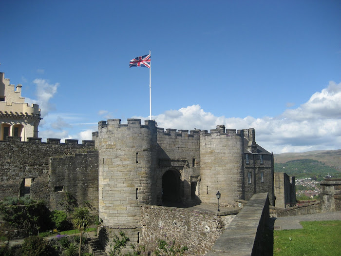 Sterling Castle alternate view