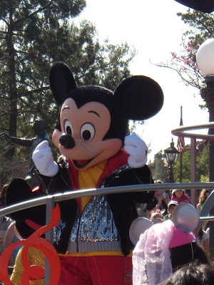 disneyland california mickey. Mickey Mouse at Disneyland