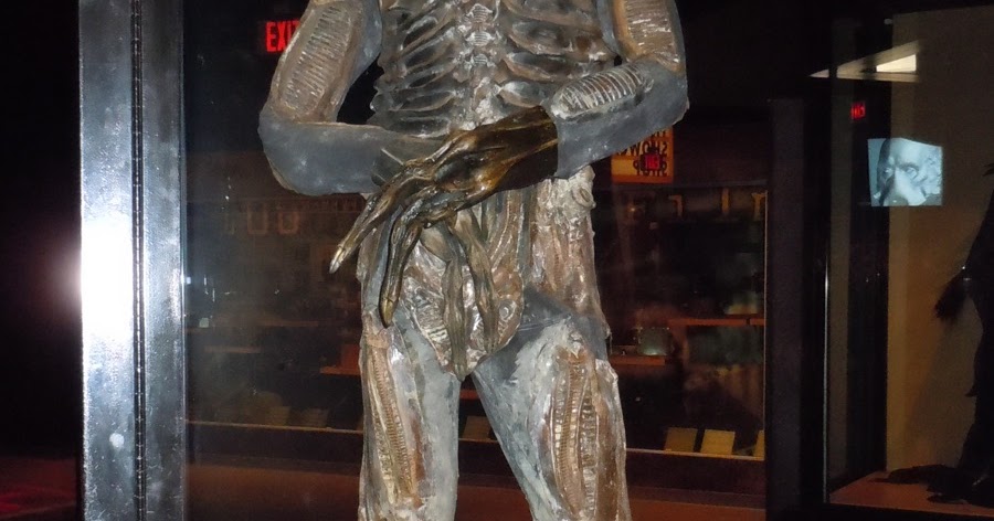 Hollywood Movie Costumes and Props: Alien movie costume from James