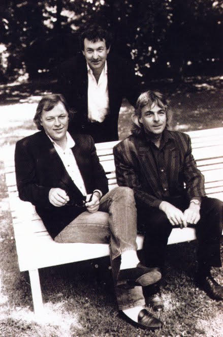 Pink floyd voix a momentary lapse of reason piano guitare