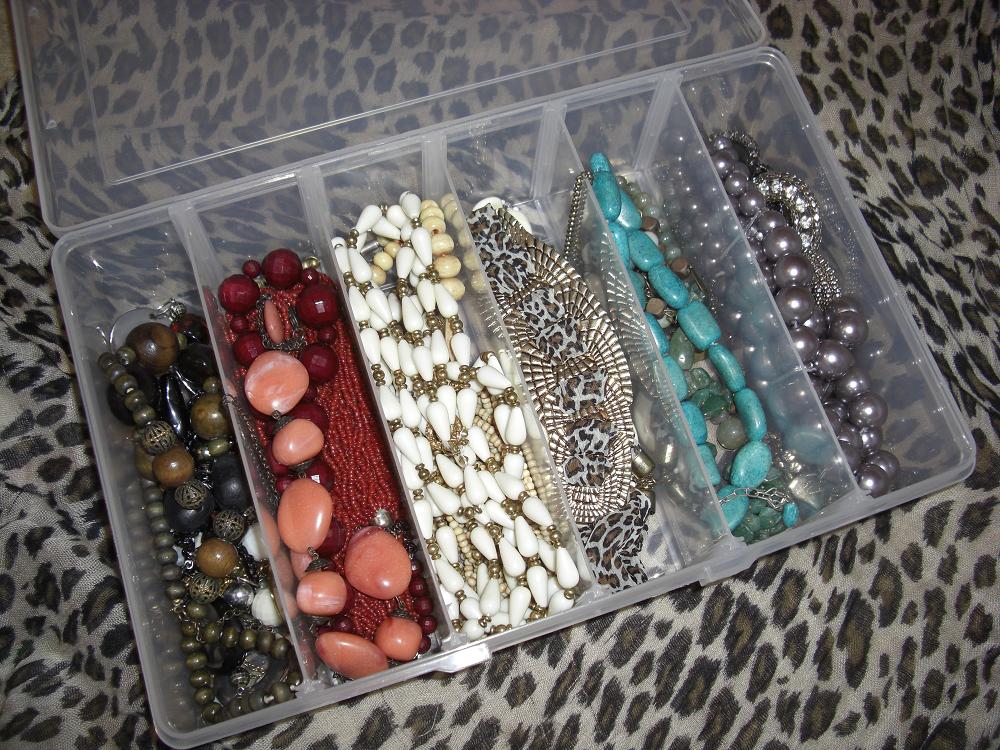 Jewellery storage idea Makeup and Macaroons