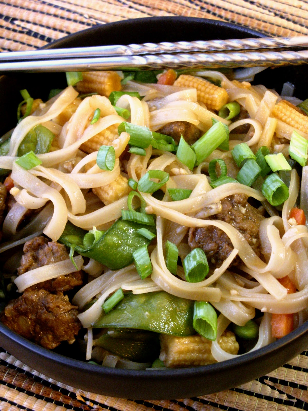 Meet The Shannons The Betty Crocker Project Easy Asian Beefless Noodle Bowl