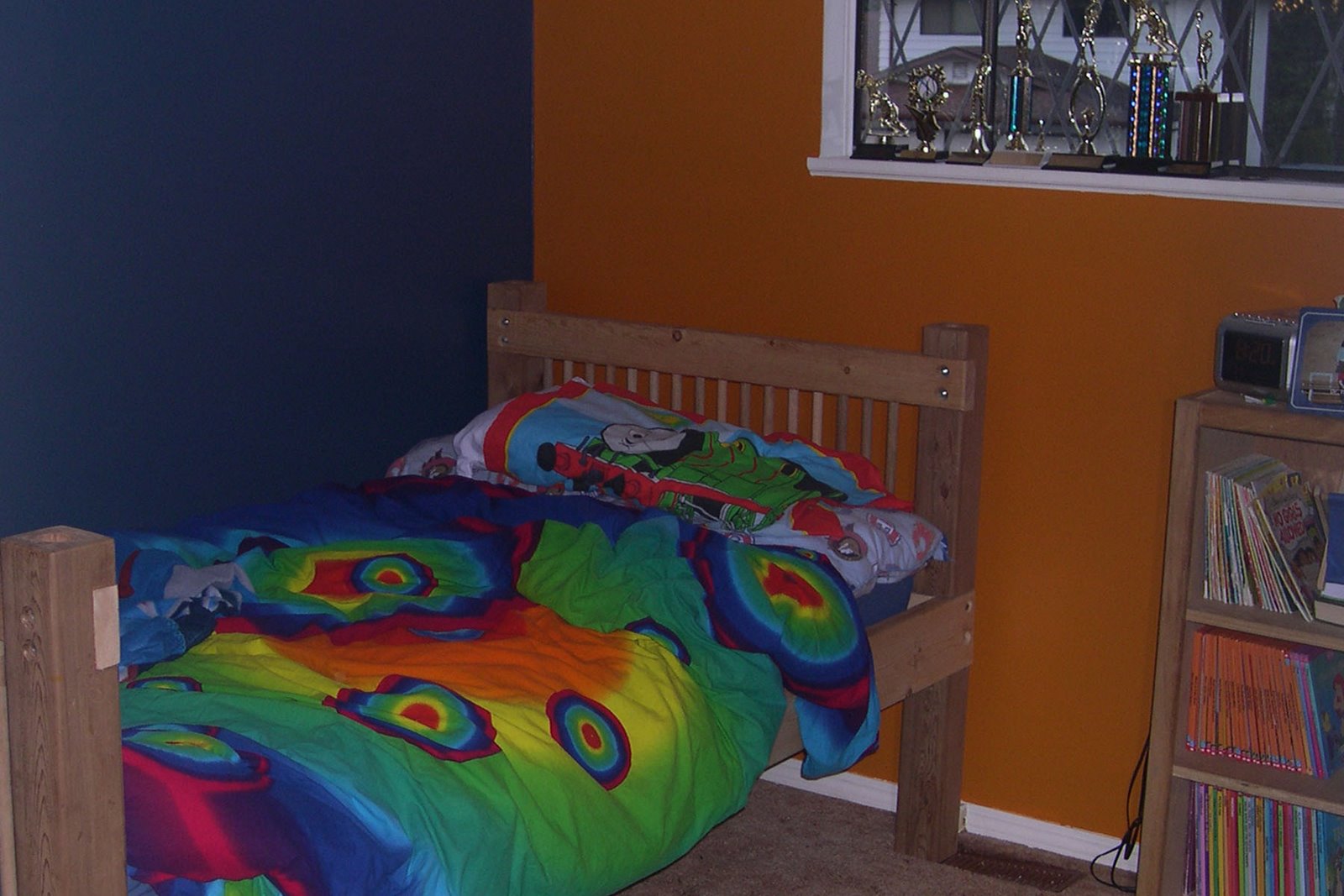 [Sam's+bedroom.jpg]