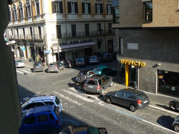 [n685969368_2112609_3958.jpg]