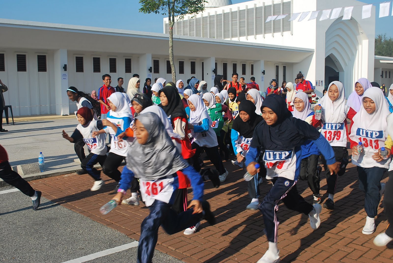 [DSC_2014.JPG]