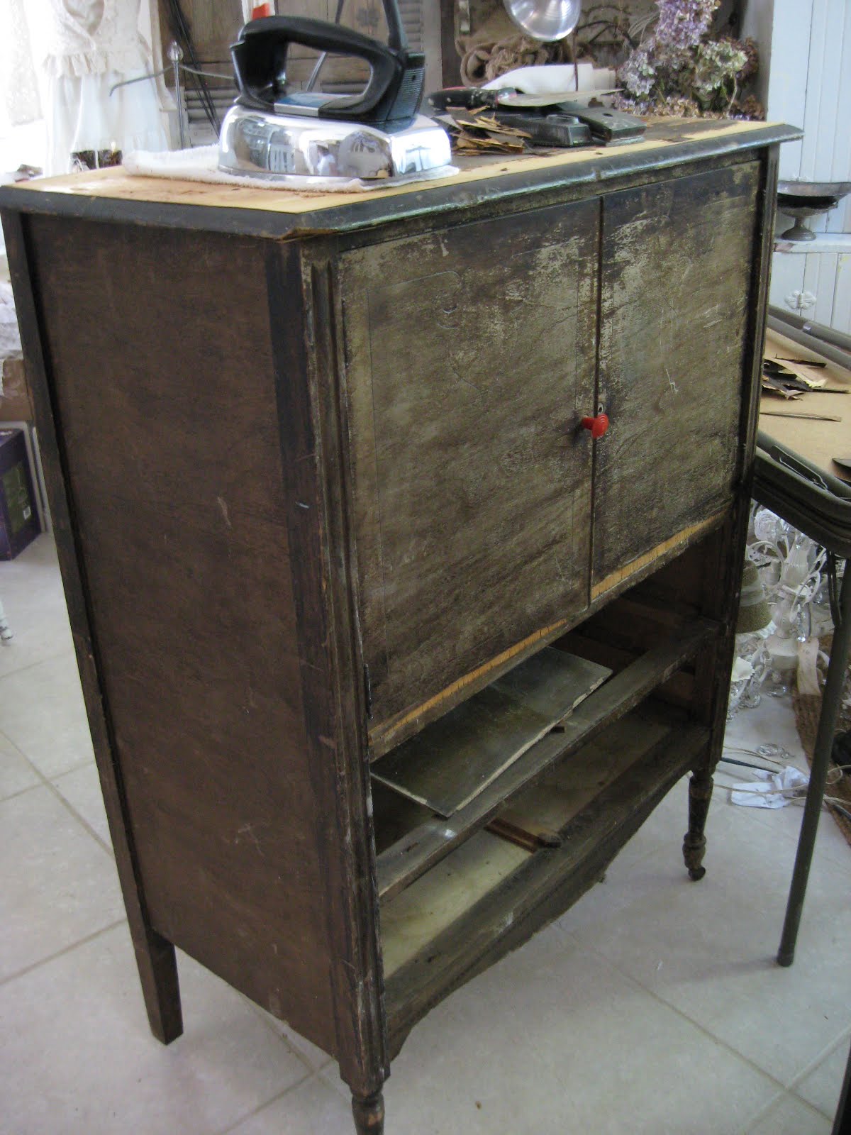 Sweet Magnolias Farm Removing Veneer or Laminate from Antique