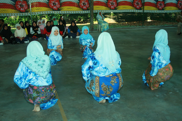 Zapin Pustakawan Remaja Perempuan