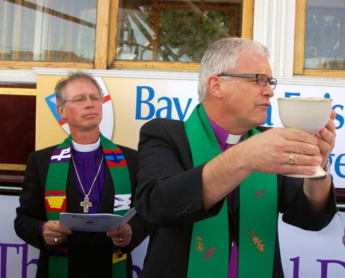 [Mark-H-raises-wine.jpg]