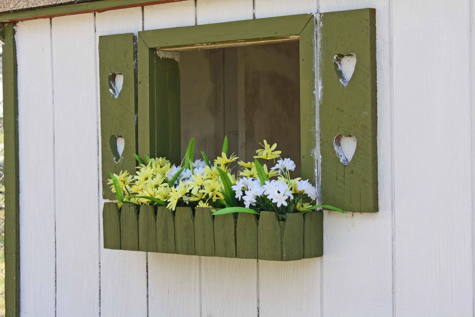 =*Superwoman*= Playhouse Window Boxes