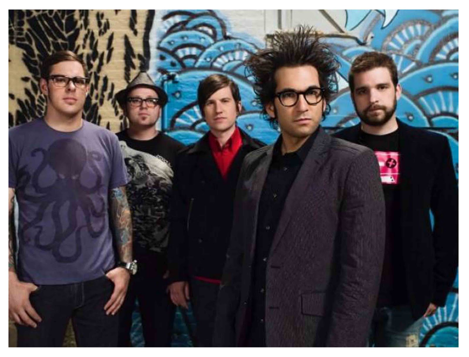lovemylove Motion City Soundtrack band TShirt