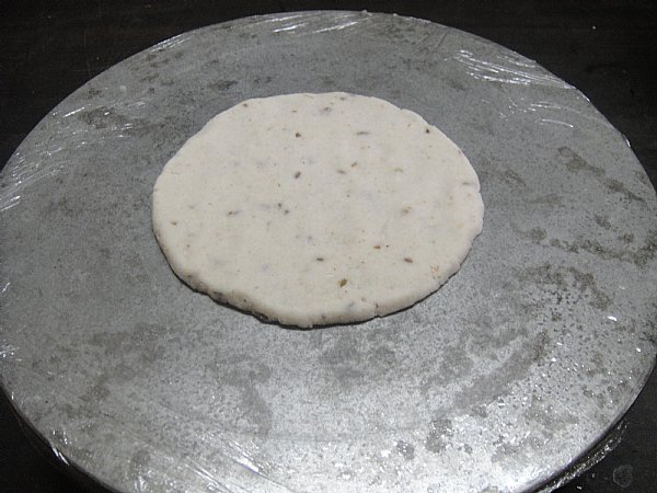 [small_pathiri-3.JPG]