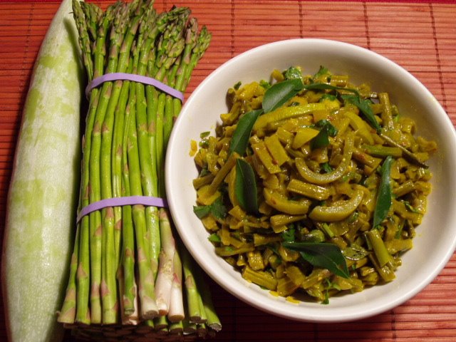 [asparagus-thoran.JPG]