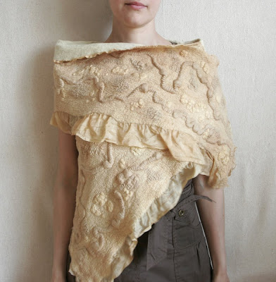 woman scarf, silk scarf, nuno-felting, felt, how to dye, onion skin, eco friendly, plan dyed, natural dyeing
