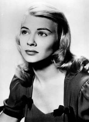 Hope Lange