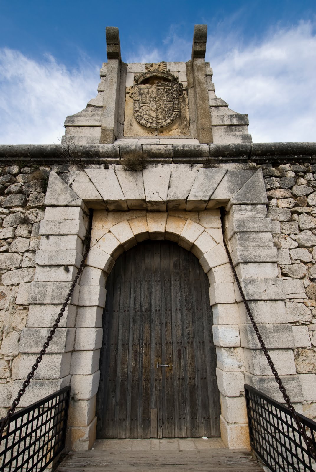 DAVID GUADARRAMA ORTEGA: Puerta del castillo. Chinchón.