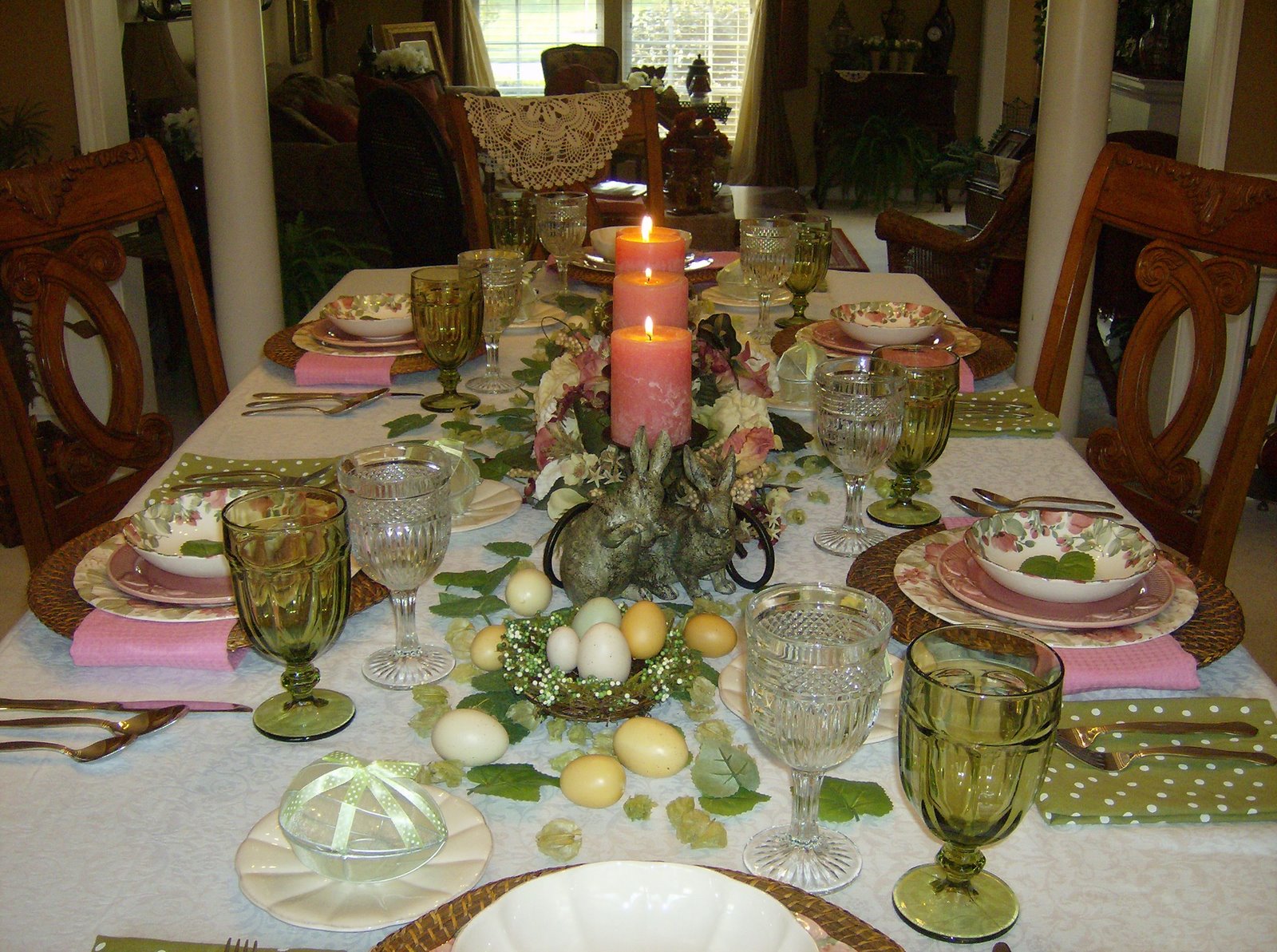 [Pink+&+Green+Easter+Table+018.JPG]