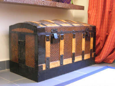 restauración, baúl de latón