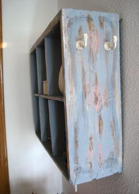 Reciclando, reciclaje, Antes y después de un cajón, imprimación, betún de judea