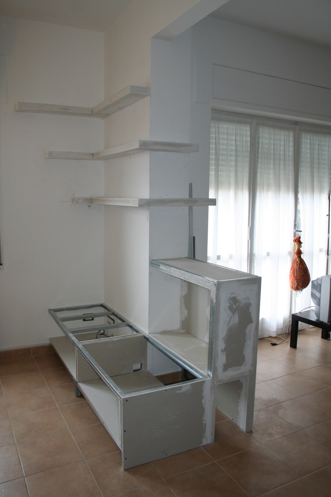 Forum arredamento.it •transizione cucina/pranzo/soggiorno (foto ... Mensola in cartongesso