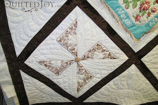 Handkerchief quilt, quilted by Angela Huffman