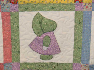 Sunbonnet Sue quilt, quilted by Angela Huffman