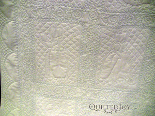 Hankie Lady Obsession Quilt with custom quilting by Angela Huffman - QuiltedJoy.com