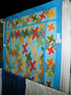 Beautiful quilts on display at the 2010 KY State Fair - QuiltedJoy.com