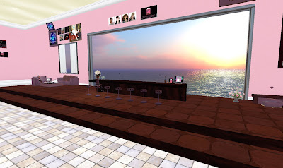海の見えるカフェを併設したネイルサロン