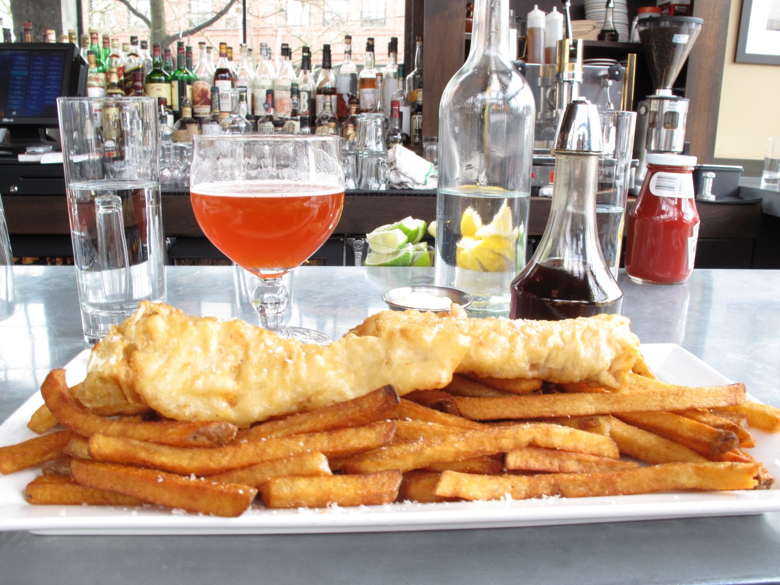 [Fishnchips.JPG]